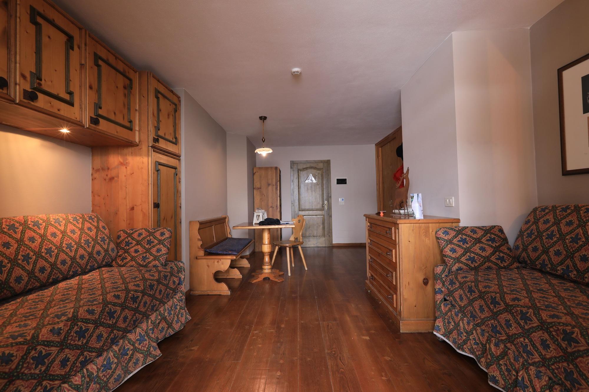 Hotel Perla Madonna di Campiglio Ngoại thất bức ảnh