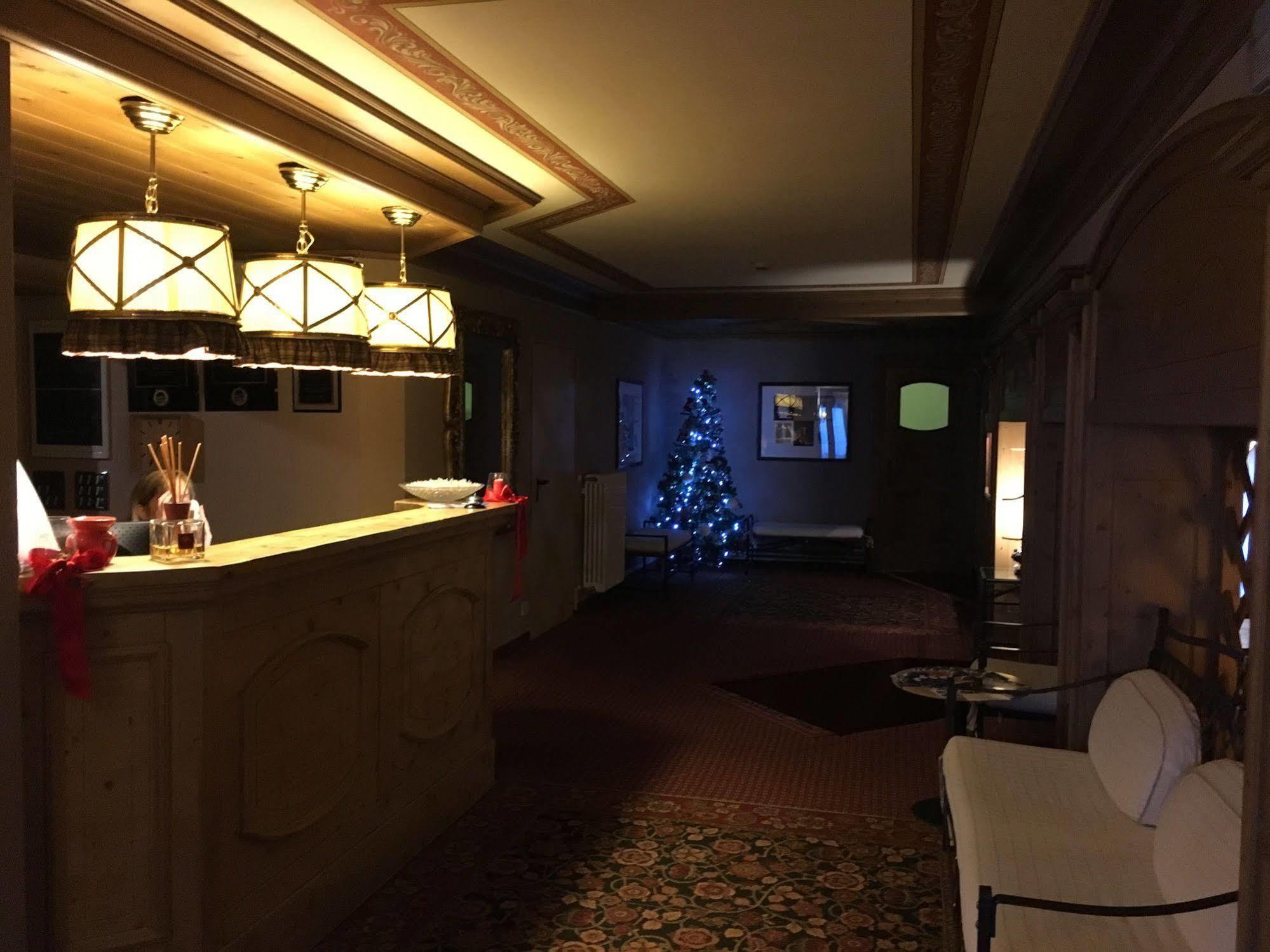 Hotel Perla Madonna di Campiglio Ngoại thất bức ảnh
