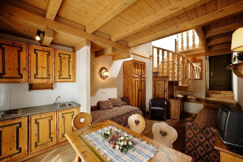 Hotel Perla Madonna di Campiglio Ngoại thất bức ảnh