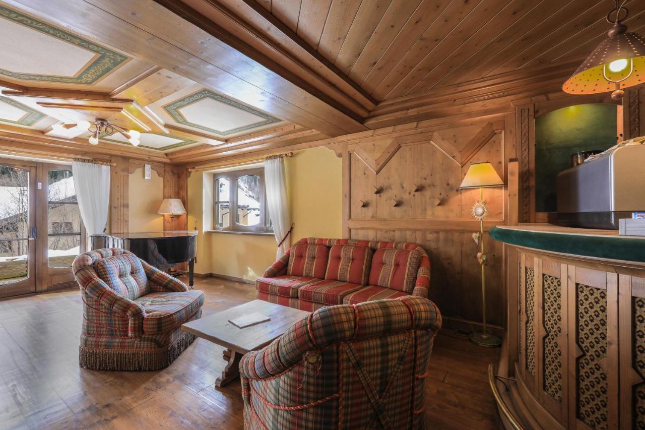 Hotel Perla Madonna di Campiglio Ngoại thất bức ảnh